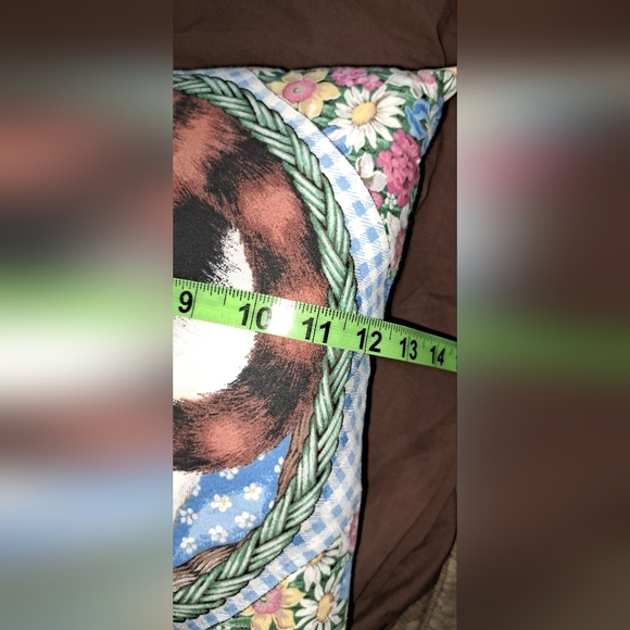 Vintage Daisy Kingdom Cat Pillow Cottage Core Calico Cat Floral Daisy's - Picture 7 of 7